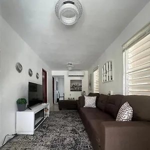  Apartment Casa Espaciosa Con Jacuzzi, Area Sur Pr