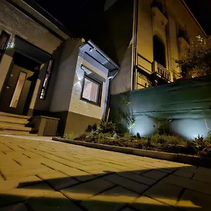 Littlehouse- Entire For Maximum 4 People Villa Bucharest